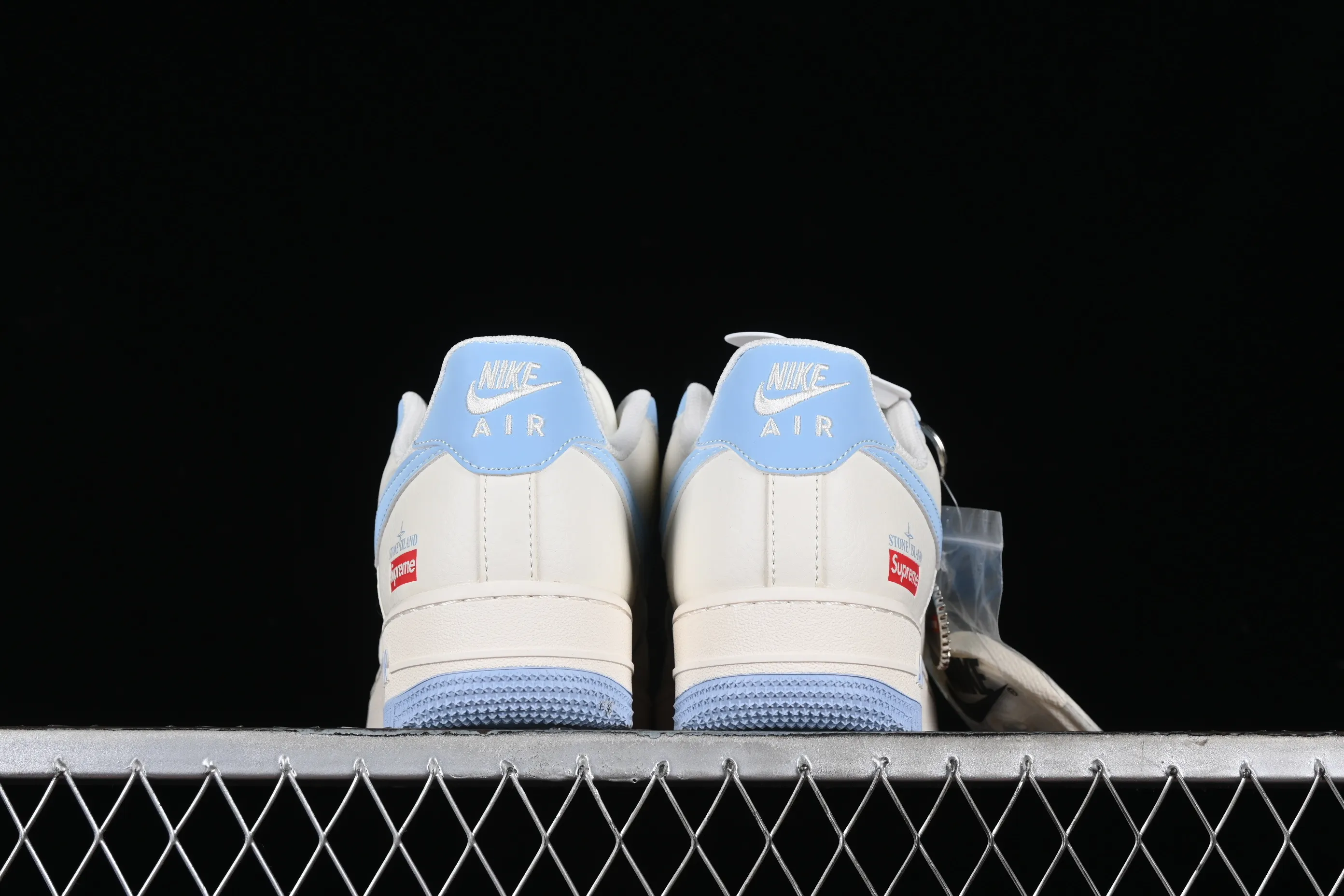 All categories Nk SB Dunk series Nk SB Dunk Low low-top sneakers Nk Air Force 1'07 Low Supreme Stone Island joint-sky blue Air Force 1 low-top casual sneakers BB9599-205
